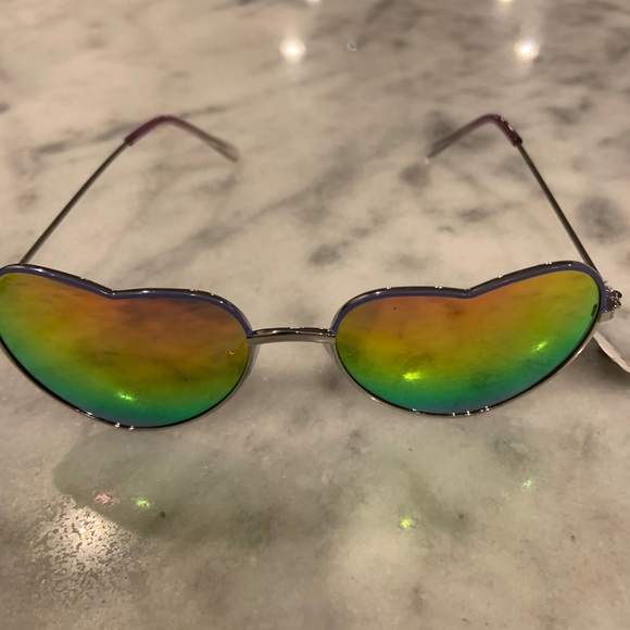 Kids Justice heart sunglasses - Picture 2 of 4